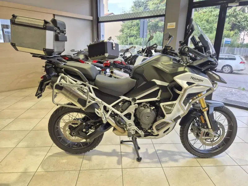 Triumph Tiger 1200 Rally Explorer (2024 - 26)