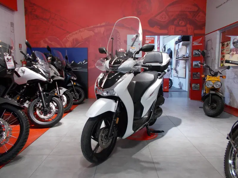 Honda SH 125i Sport (2022 - 23) (3)