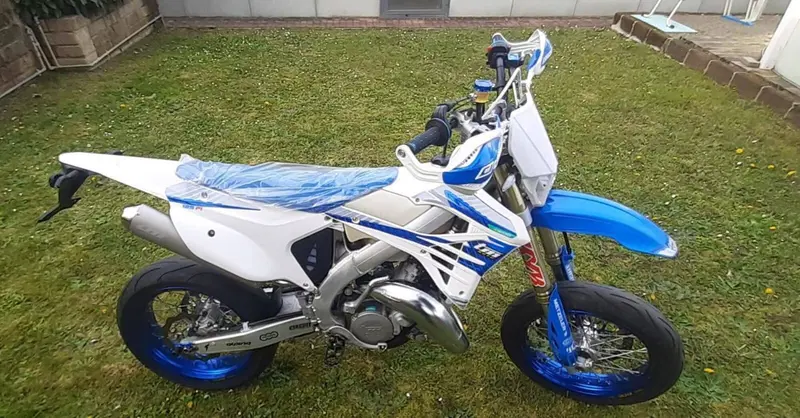 Tm Moto SMR 125 Fi 2T Replica Schmidt (2023 - 24) (3)