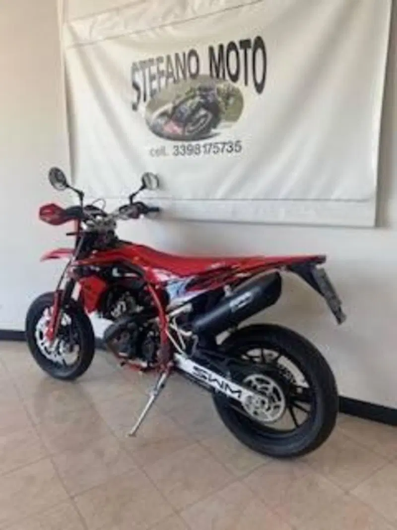 Swm SM 125 R (2025 - 26) (3)