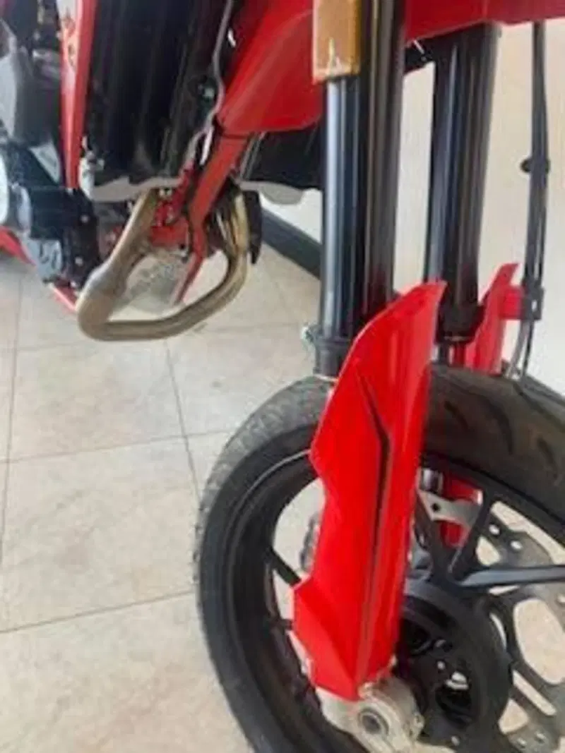 Swm SM 125 R (2025 - 26) (16)