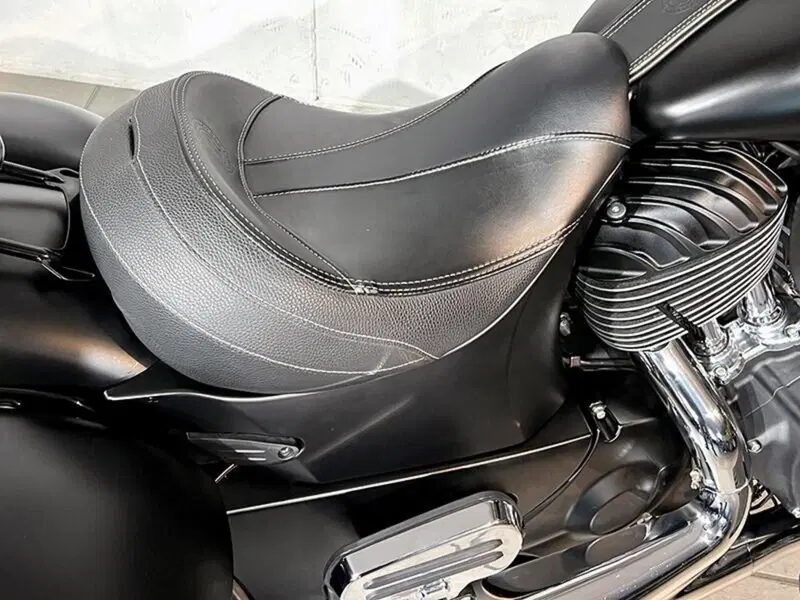 Indian Chieftain Dark Horse (2017 - 18) (4)