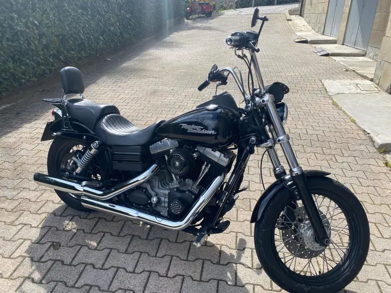 Harley-Davidson 1584 Street Bob (2008 - 15) - FXDB (4)