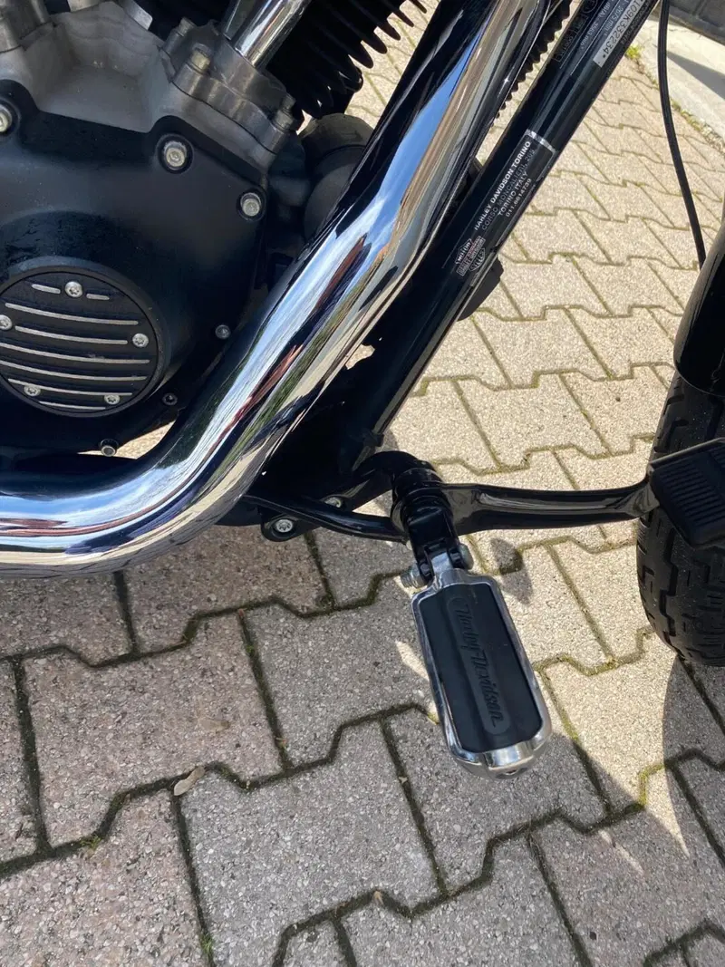 Harley-Davidson 1584 Street Bob (2008 - 15) - FXDB (8)