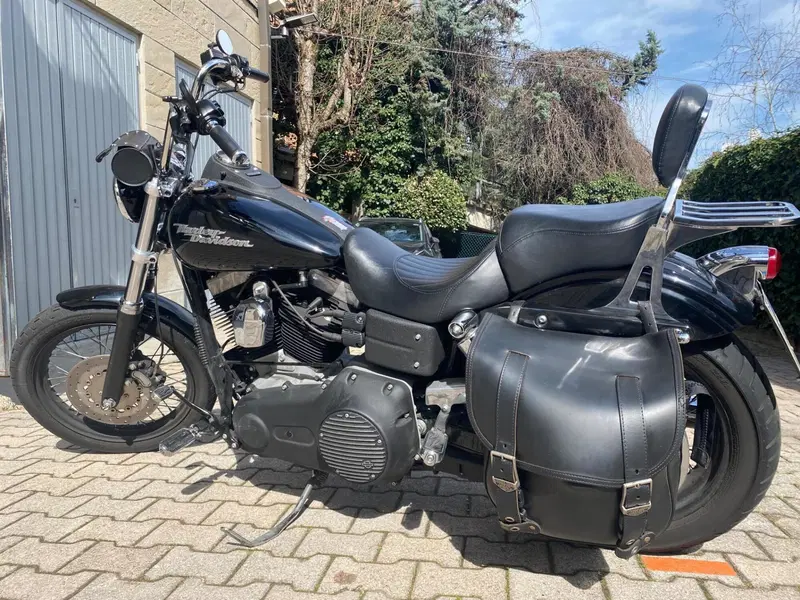 Harley-Davidson 1584 Street Bob (2008 - 15) - FXDB (12)