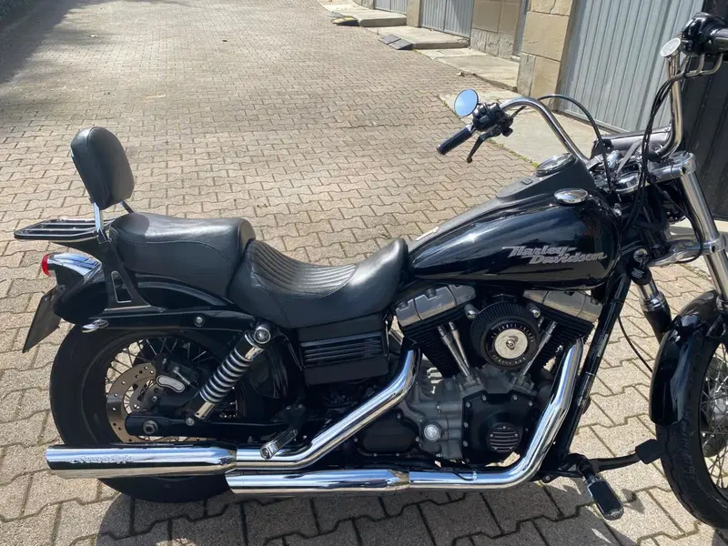 Harley-Davidson 1584 Street Bob (2008 - 15) - FXDB (13)