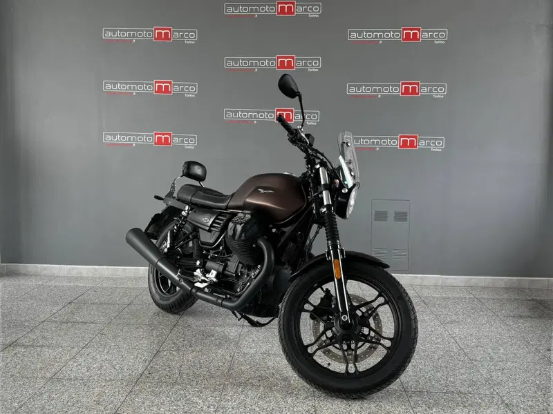 Moto Guzzi V7 III Stone Night Pack (2019 - 20)