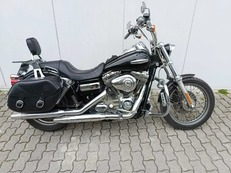 Harley-Davidson 1584 Super Glide Custom (2008 - 13) - FXDC (5)