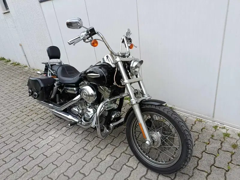 Harley-Davidson 1584 Super Glide Custom (2008 - 13) - FXDC (4)