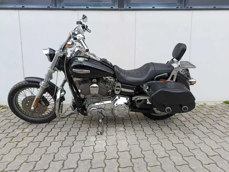 Harley-Davidson 1584 Super Glide Custom (2008 - 13) - FXDC (8)