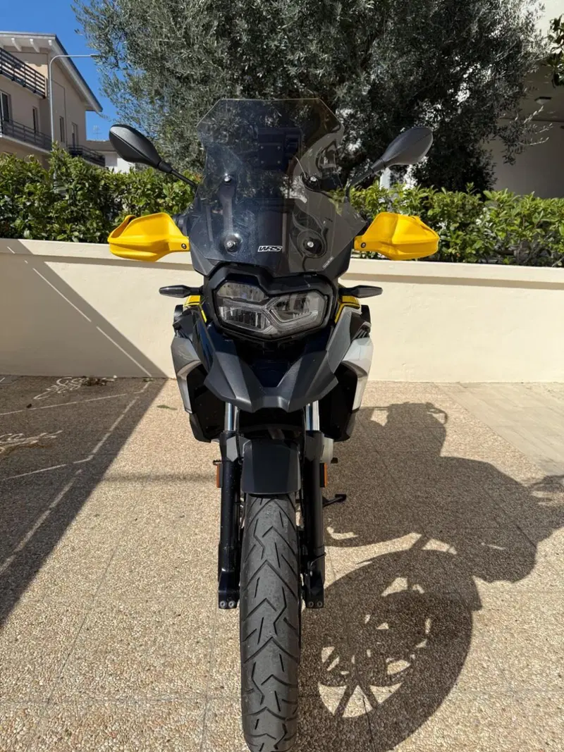 Bmw F 750 GS Edition 40 Years GS (2021) (2)