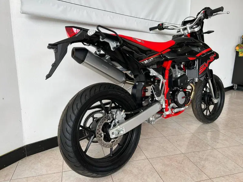 Swm SM 125 R (2025 - 26) (5)