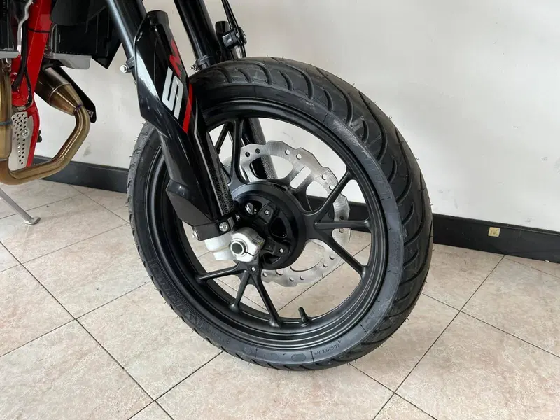 Swm SM 125 R (2025 - 26) (18)