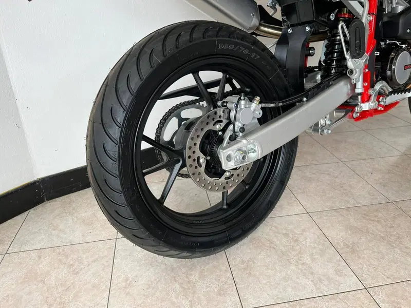Swm SM 125 R (2025 - 26) (20)
