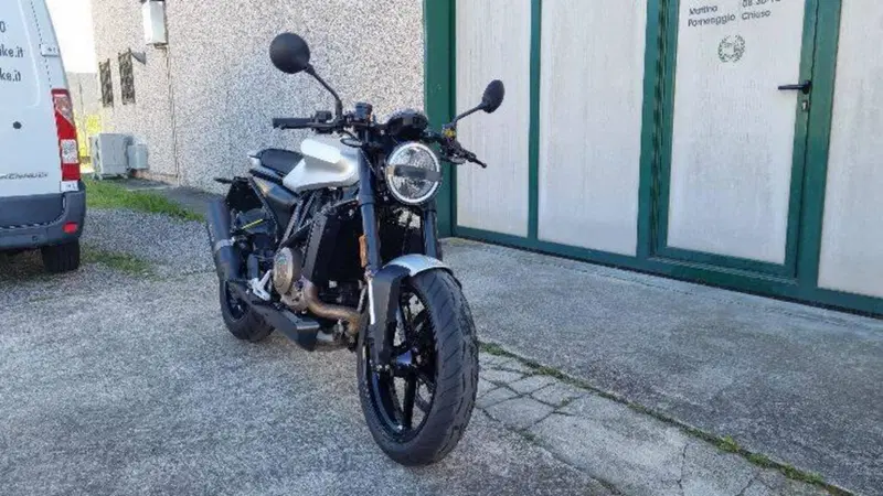 Husqvarna Vitpilen 701 (2018 - 19) (5)