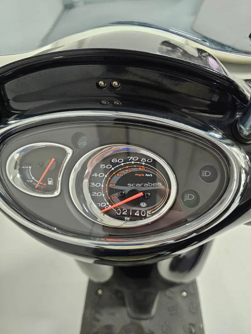 Aprilia Scarabeo 50 4t 4V (2009 - 17) (2)