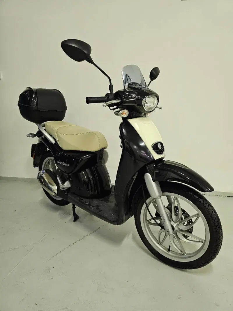 Aprilia Scarabeo 50 4t 4V (2009 - 17) (3)