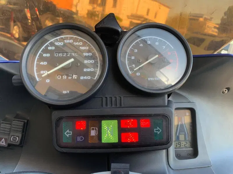 Bmw R 1100 RS (11)