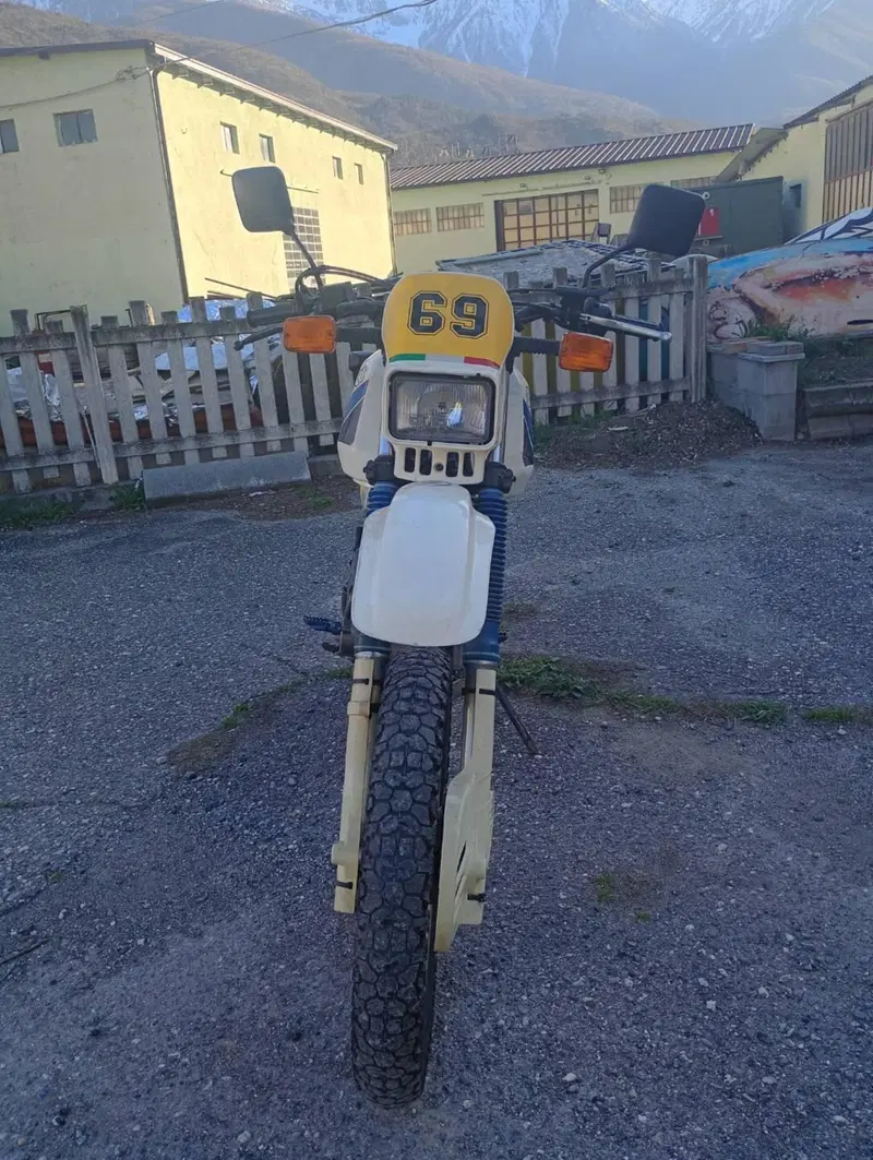 Suzuki Dr 600 r