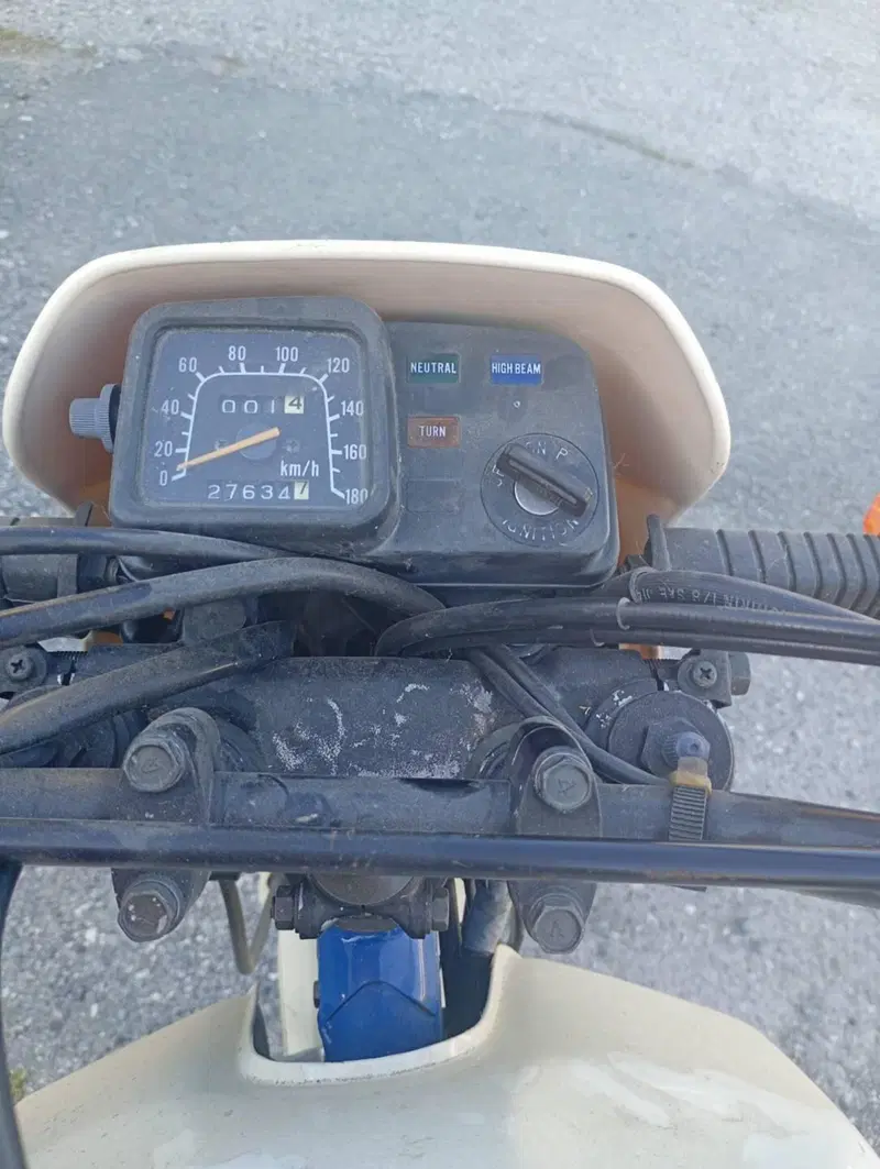 Suzuki Dr 600 r (5)