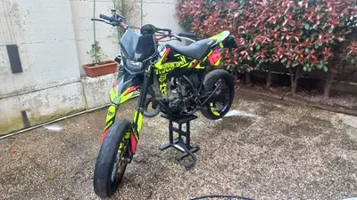 Husqvarna SM 125 (2007) usata