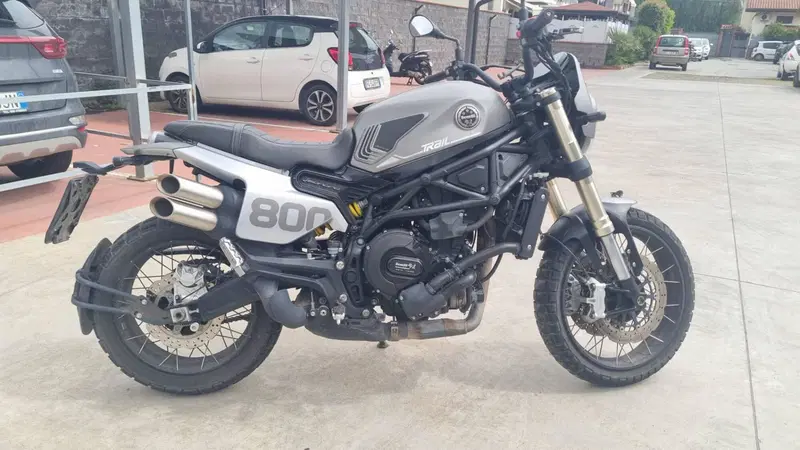 Benelli Leoncino 800 Trail (2022 - 26)
