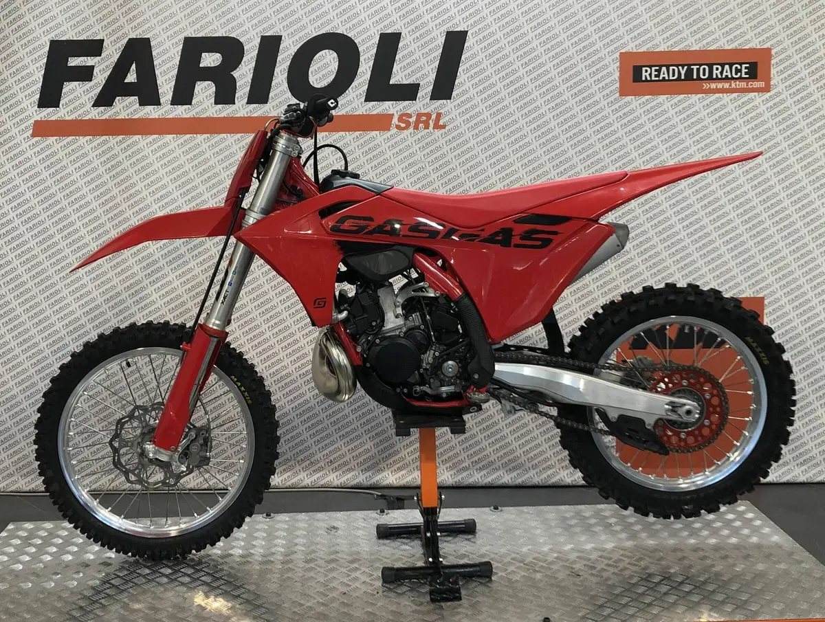 GASGAS MC 300 (2025) (5)