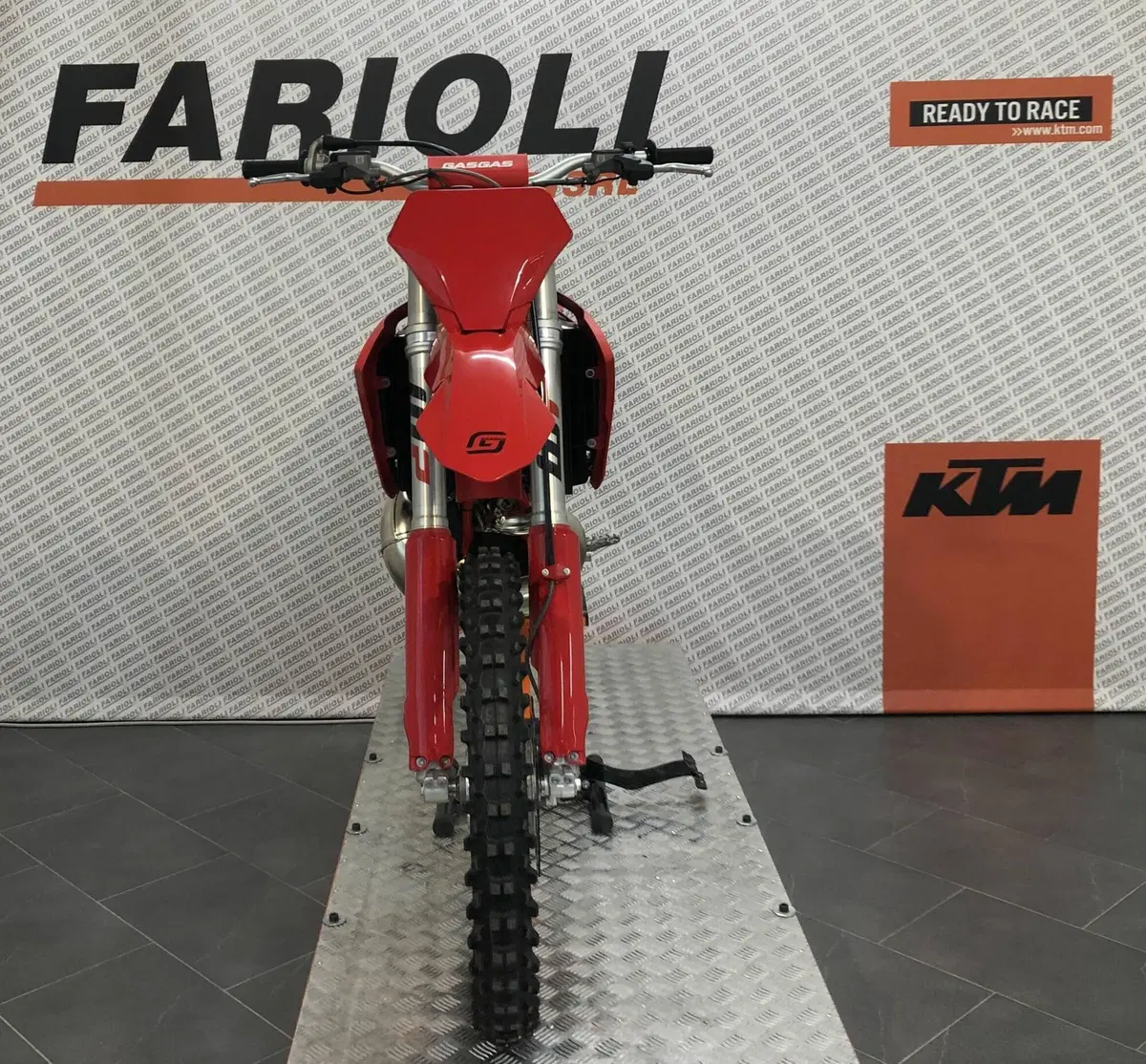 GASGAS MC 300 (2025) (16)