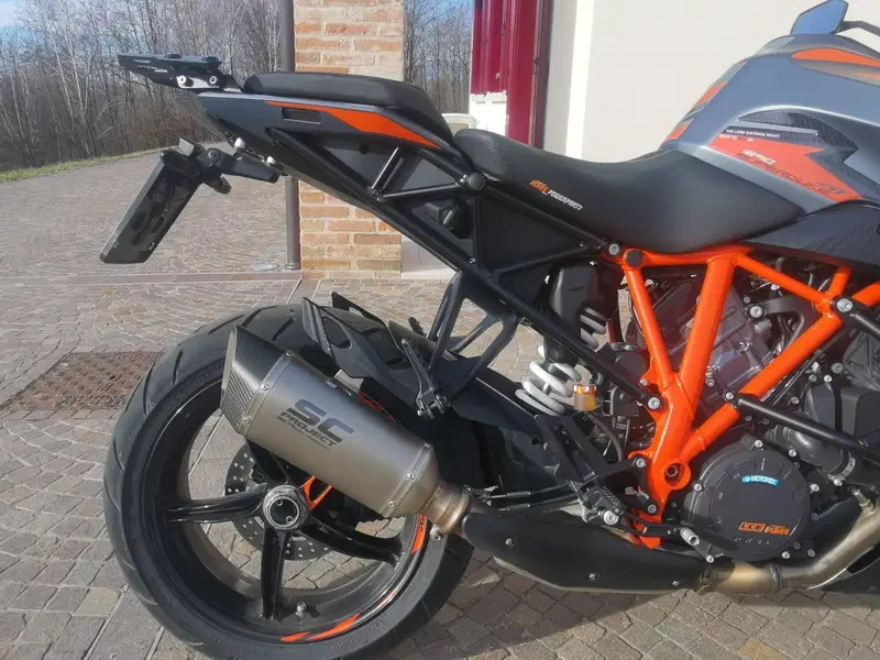 KTM 1290 Super Duke GT (2022 - 25)