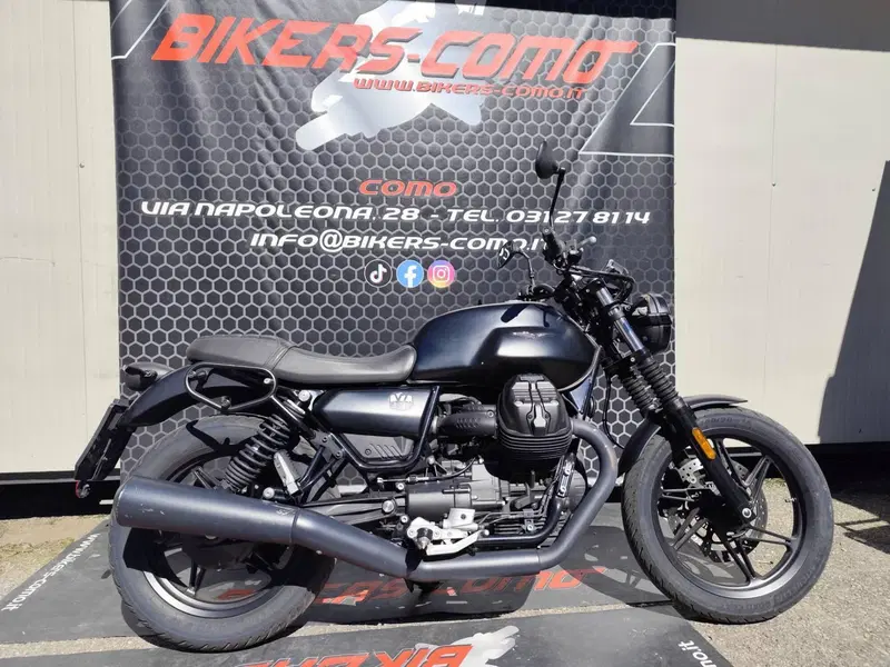 Moto Guzzi V7 Stone (2021 - 24)
