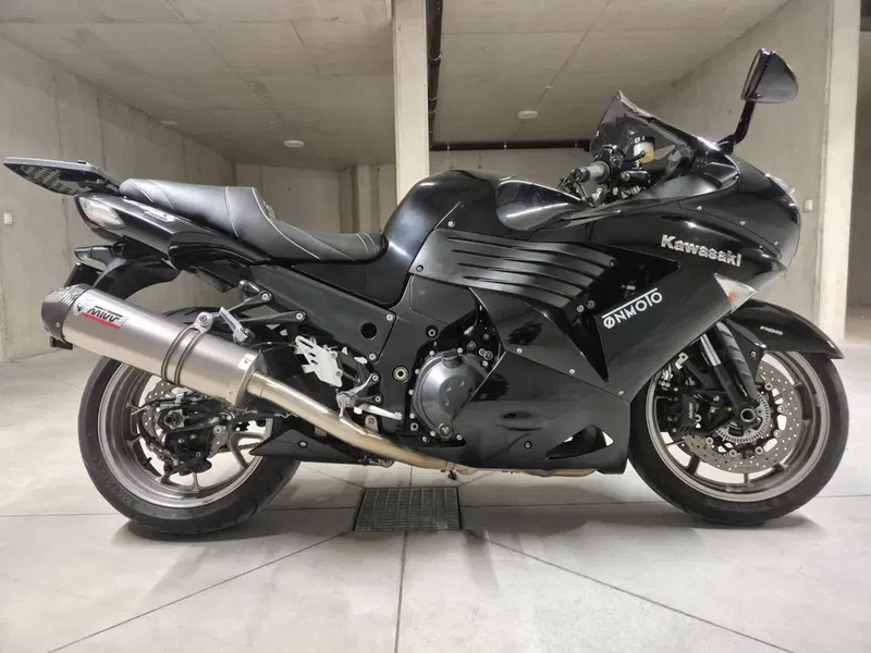 Kawasaki ZZR 1400 (2006 - 11) (2)