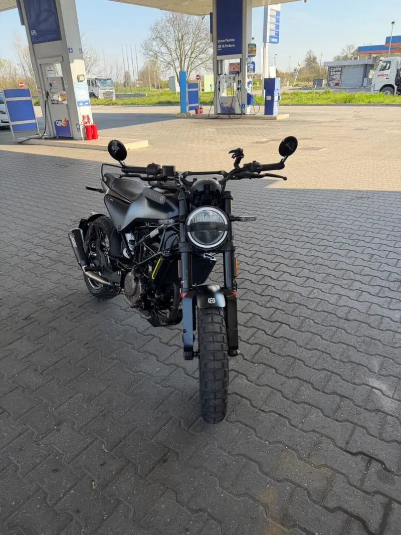 Husqvarna Svartpilen 125 (2021 - 23)