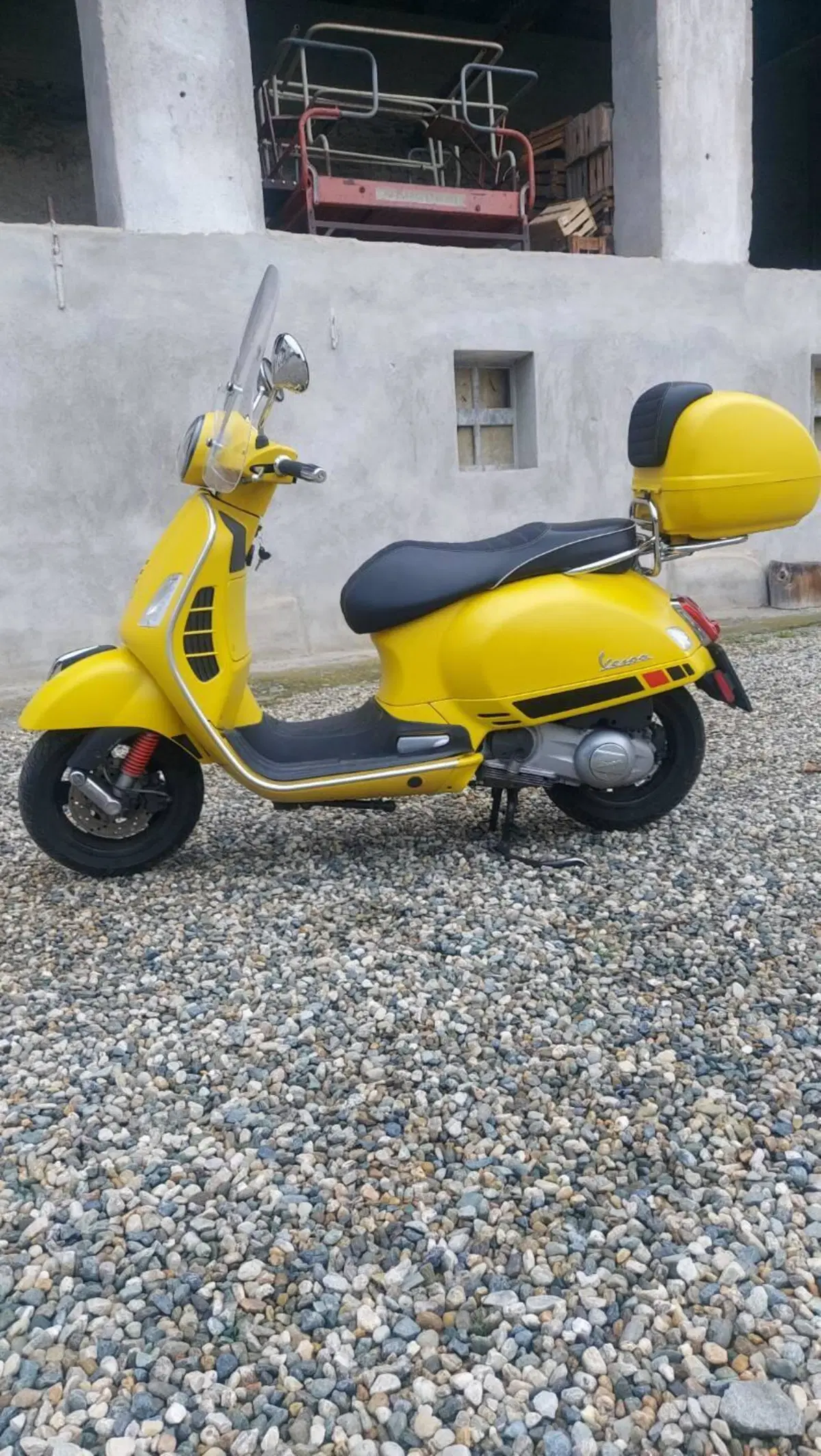 Vespa GTS 300 Super Sport (2017 - 19) (4)