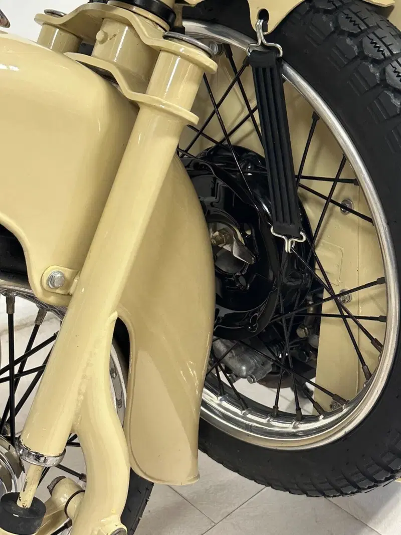 Moto Guzzi Galletto 192 cc. (14)