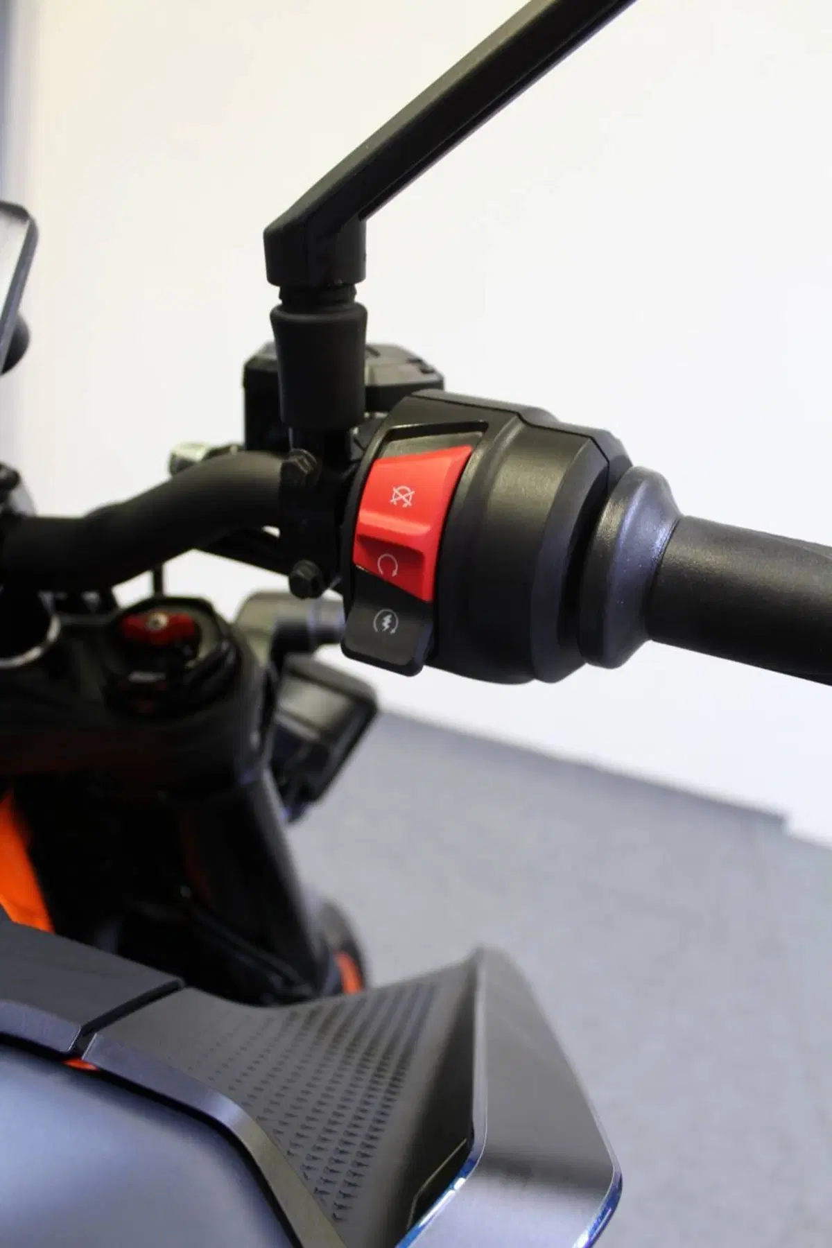 KTM 390 Duke (2024 - 25) (11)