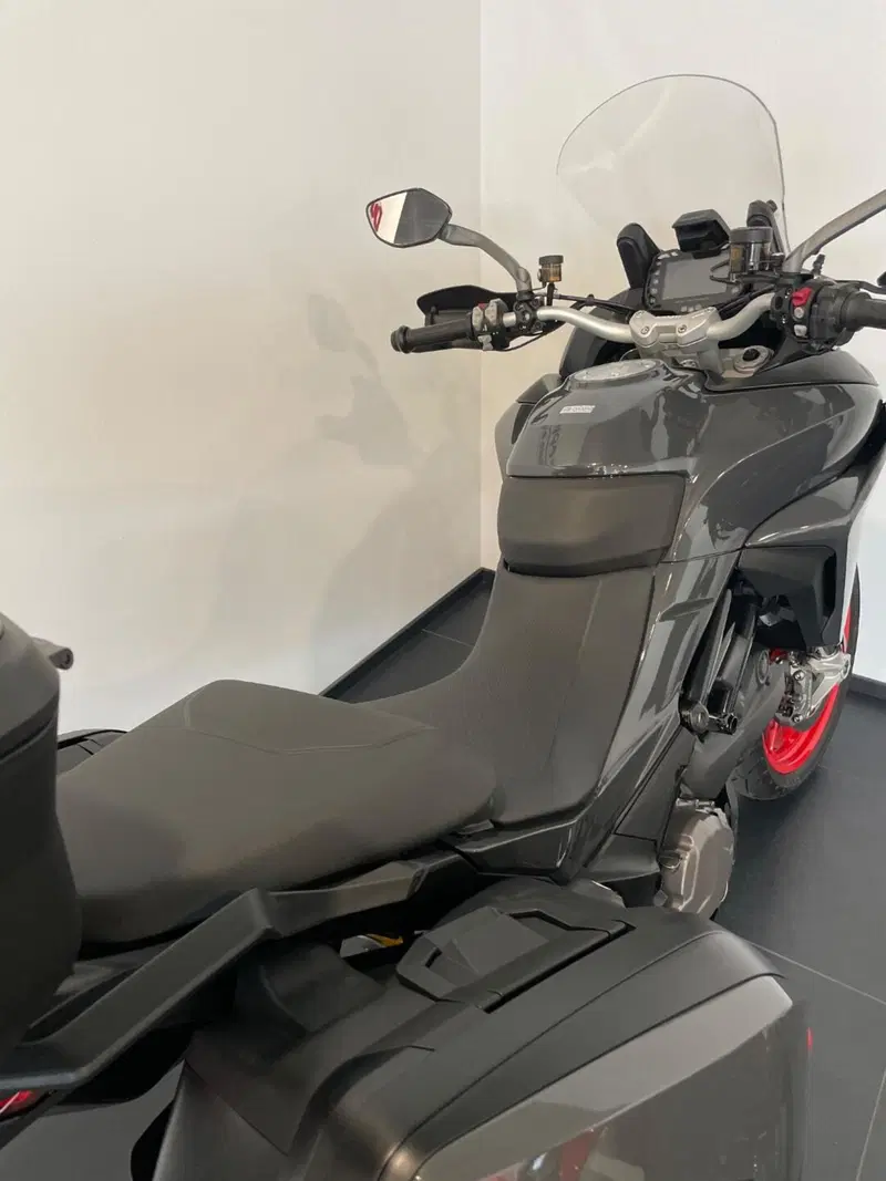 Ducati Multistrada V2 S (2022 - 24) (4)