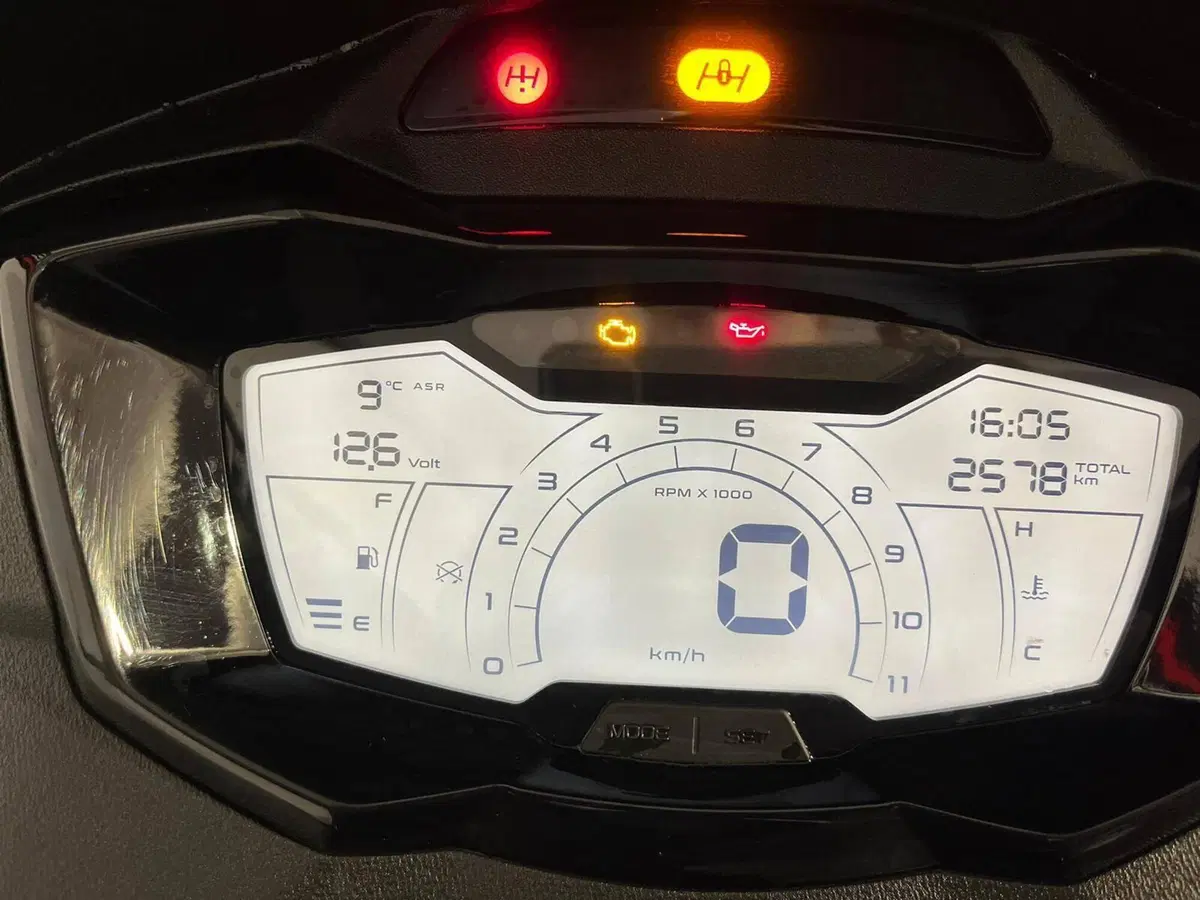 Piaggio MP3 310 Sport (2025 - 26) (3)