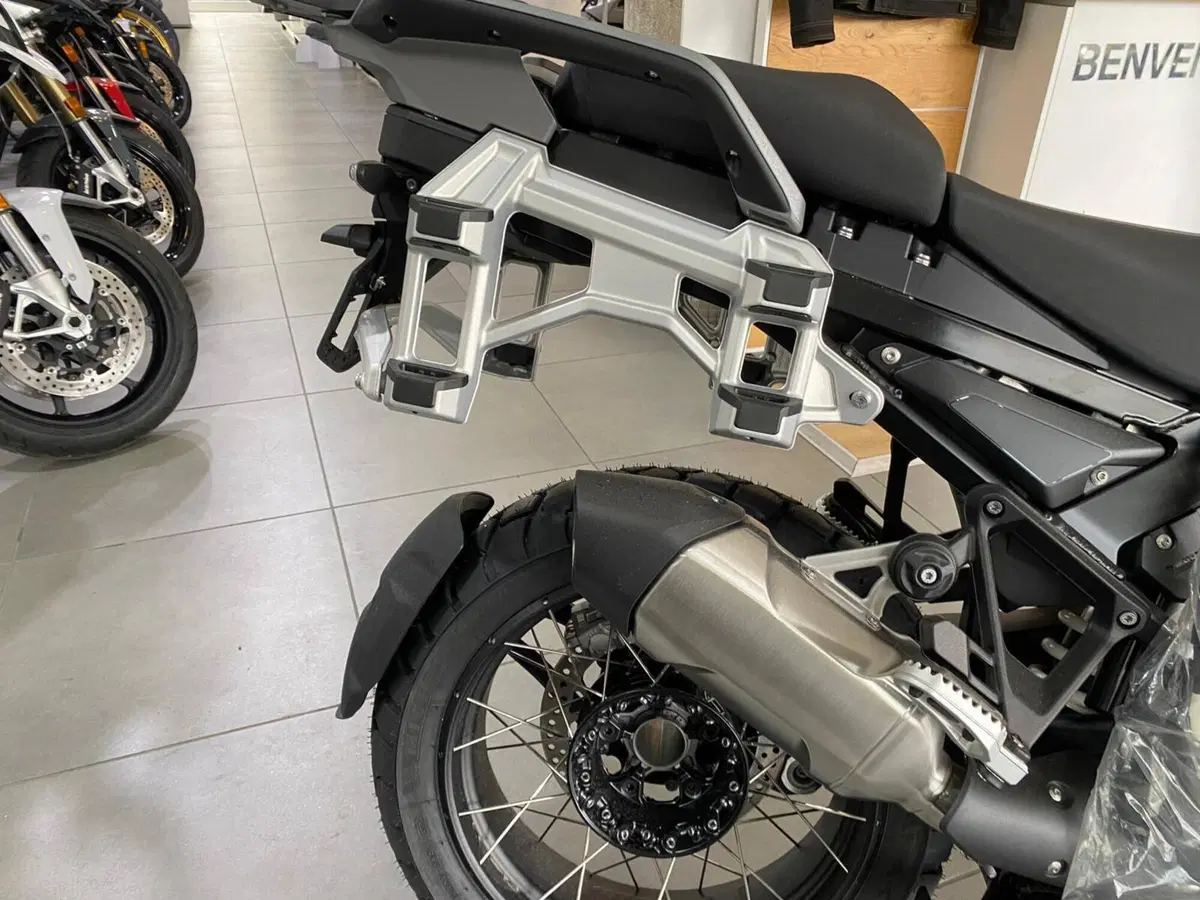 Bmw R 1300 GS Adventure Trophy (2025 - 26) (5)