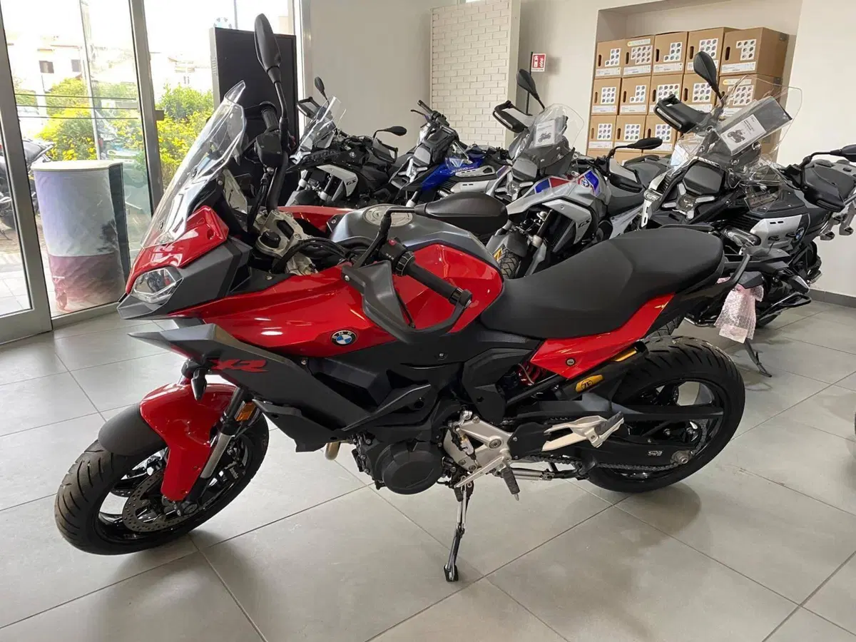 Bmw F 900 XR (2025 - 26) (2)