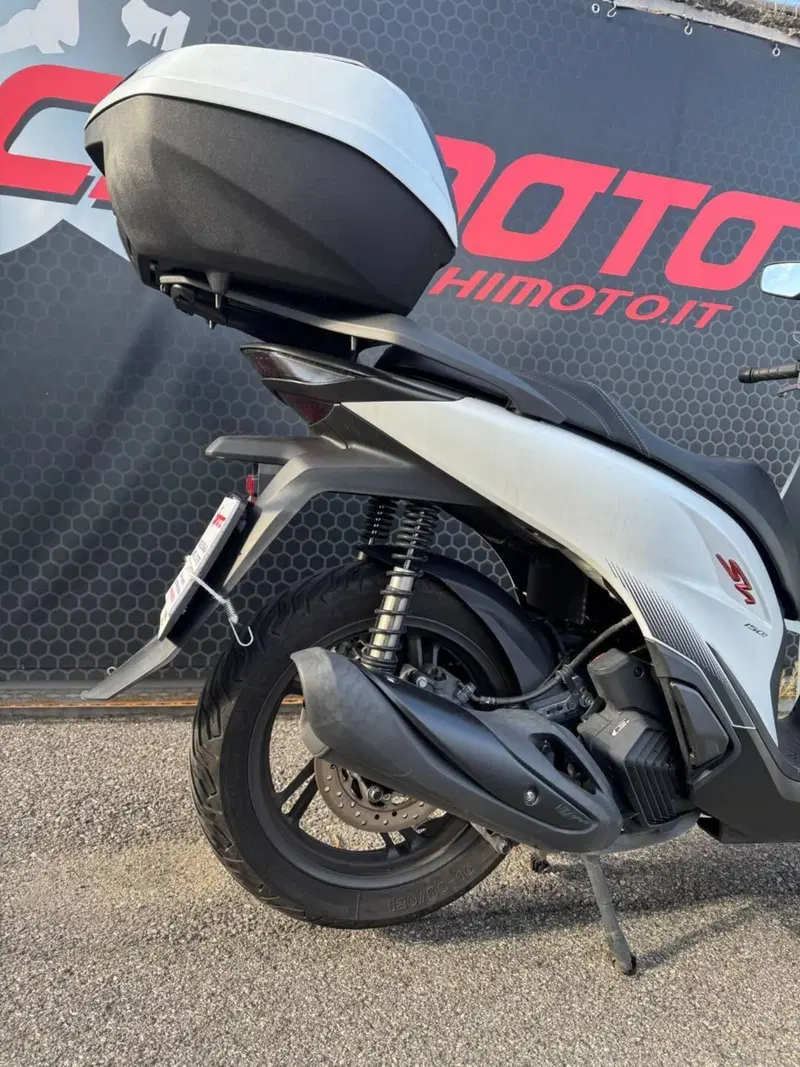 Honda SH 150i Sport (2024 - 25) (12)