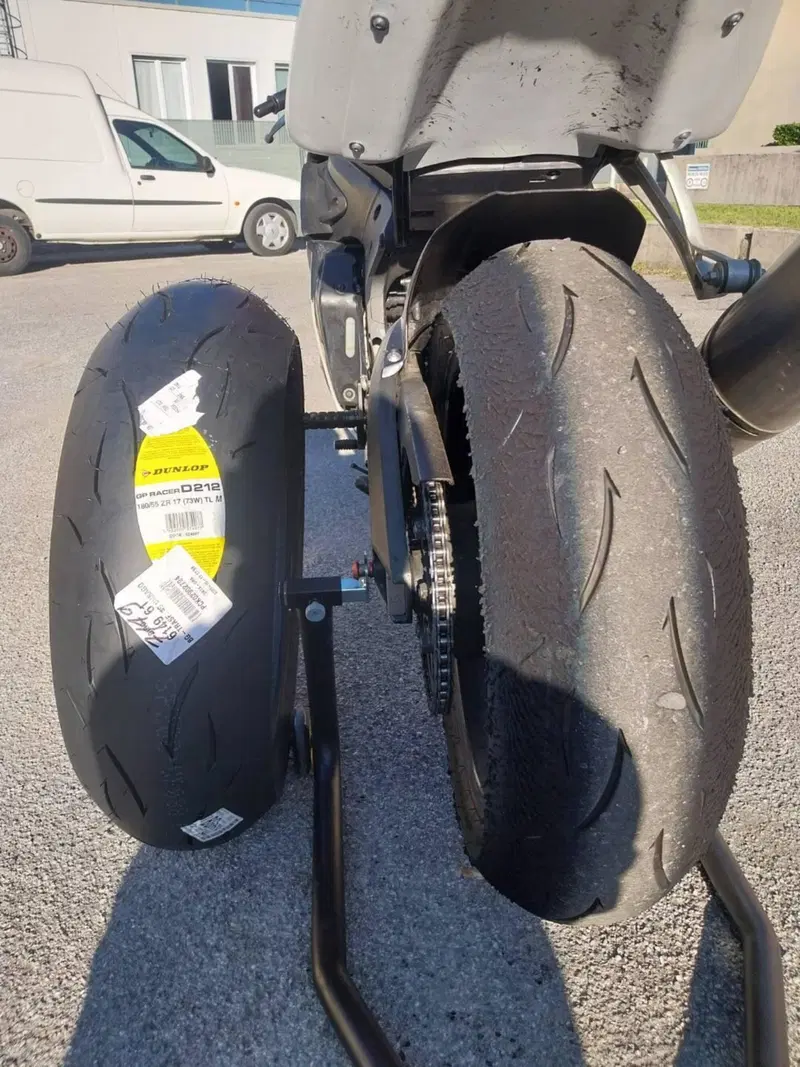 Yamaha YZF R6 (2003 - 04) (8)