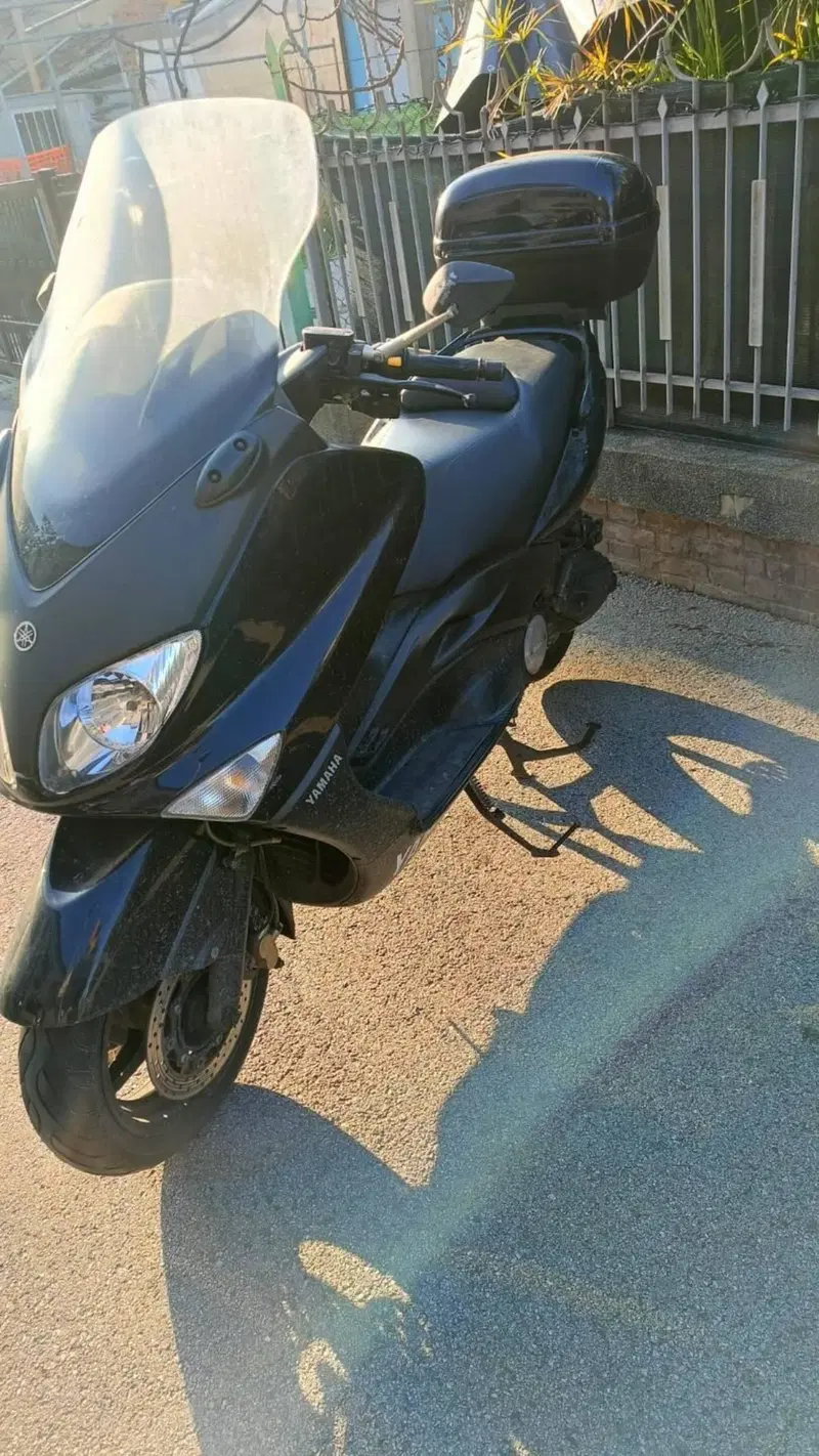 Yamaha T-Max 500 (2004 - 07) (2)