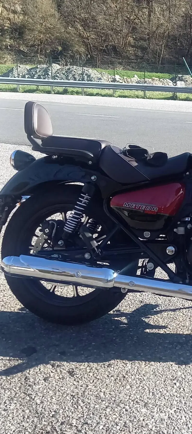Royal Enfield Meteor 350 Aurora (2024 - 26) (3)