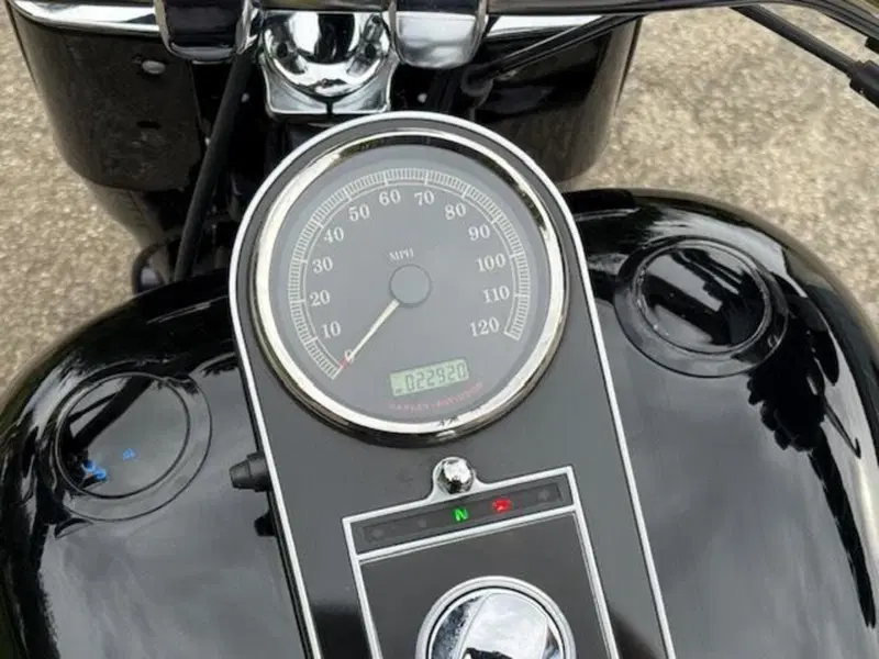 Harley-Davidson 1584 Fat Boy (2008 - 10) - FLSTF (9)