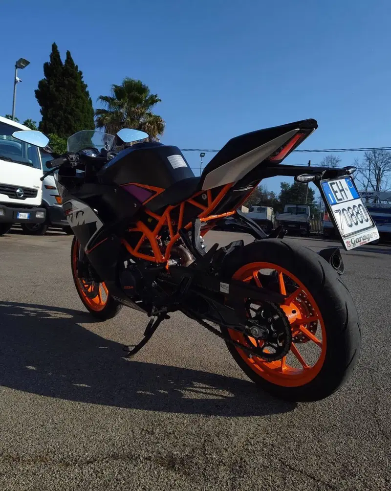 KTM RC 125 ABS (2015 - 16) (3)