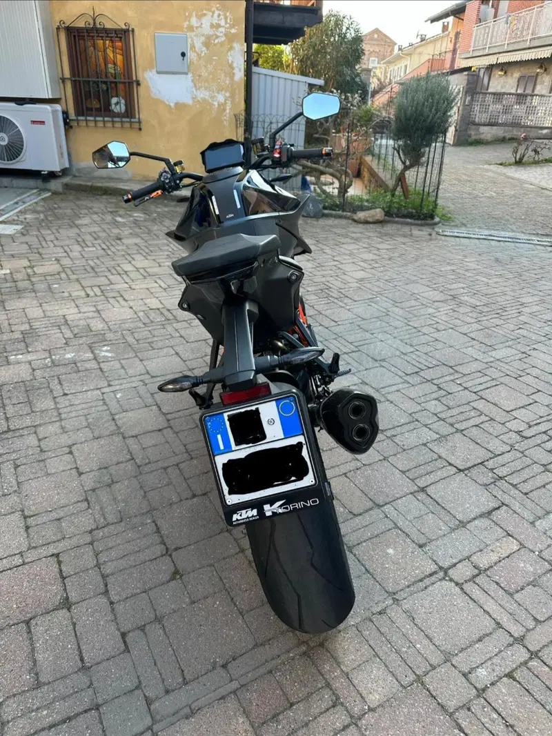KTM 1290 Super Duke R (2021) (6)