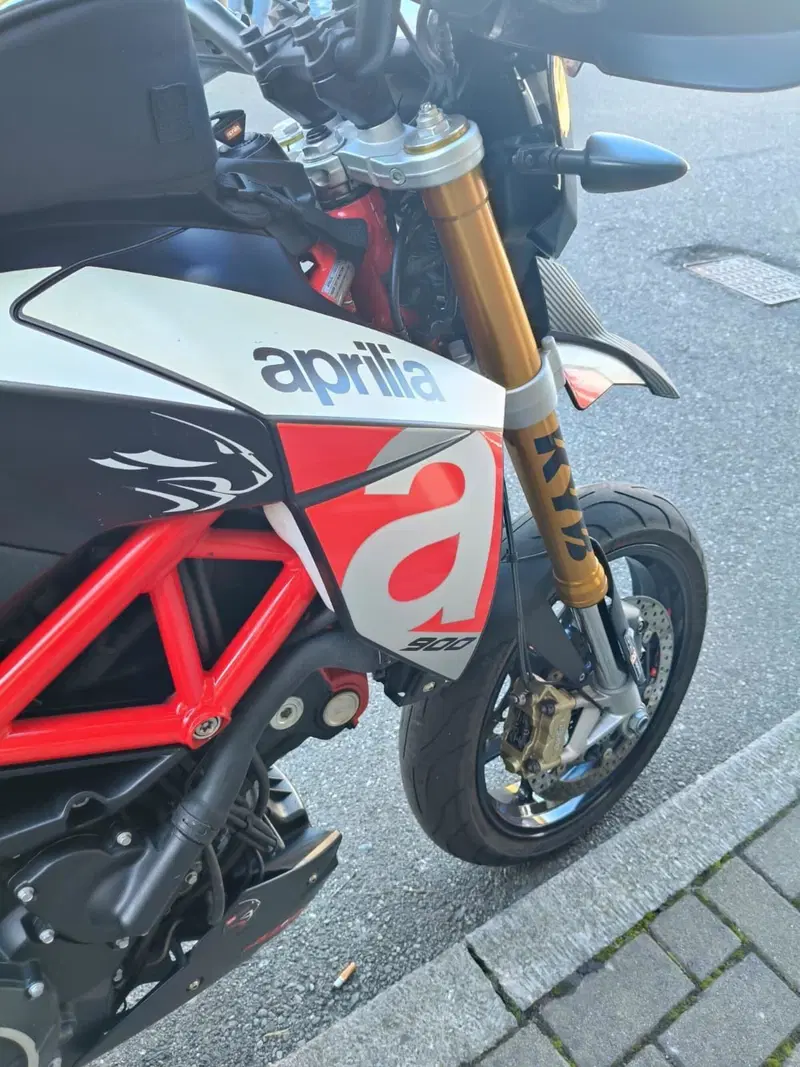 Aprilia Dorsoduro 900 (2017 - 20) (4)