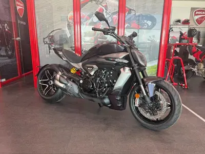 Ducati Diavel V4 (2023 - 26) nuova