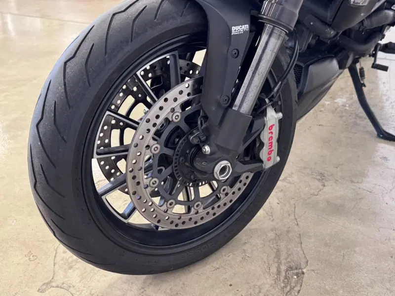 Ducati Diavel 1200 Carbon (2014 - 16) (3)