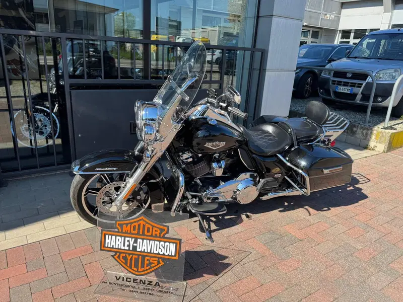 Harley-Davidson 107 Road King Classic (2019 - 20) - FLHRC (2)